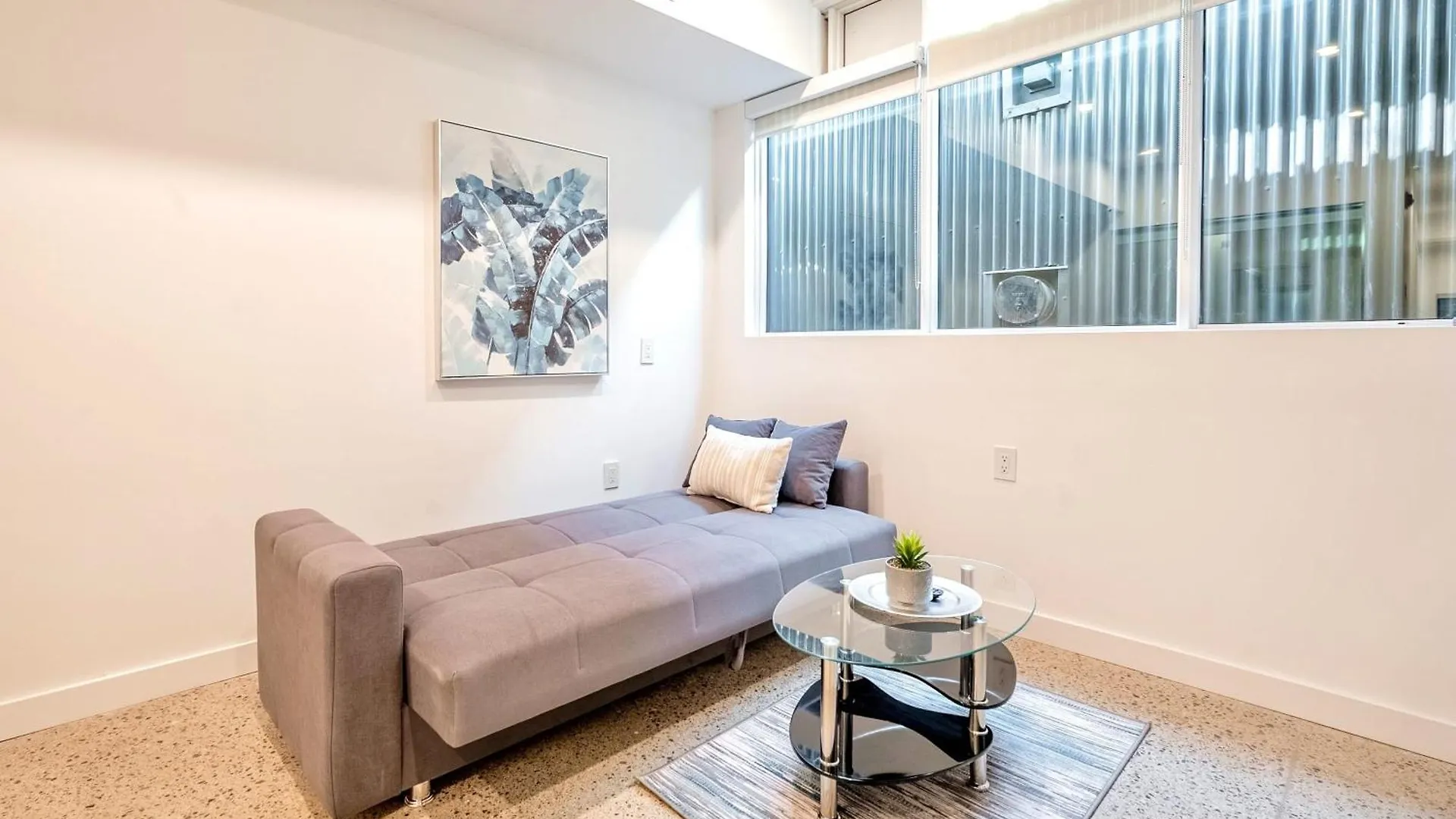 Modern 2Br Apartment - Regent Park Near Downtown Toronto